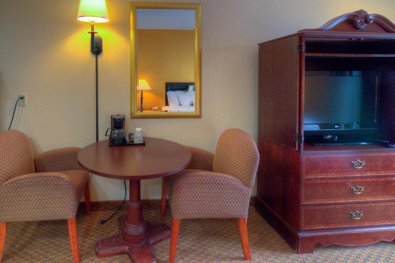Hotel M Mount Pocono Exterior photo